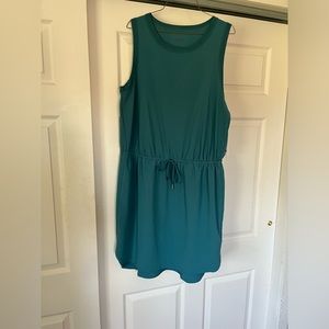 NWT Athleta Rincon Dress - Large